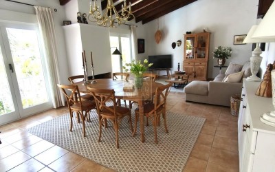 An exclusive property, offering privacy and surrounded by nature